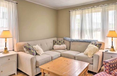 Colebrook Apartamento | Riverside Colebrook Apt - Walk to Main Street