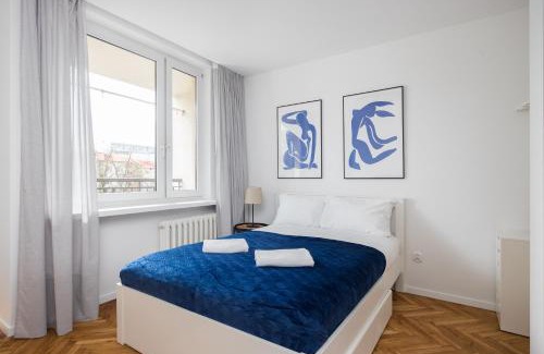 Powisle Apartamento | Riverside Comfort Studio by BookingHost