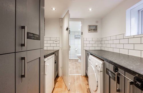 Reedham Cabaña | Riverside Cottage | Norfolk Holiday Properties