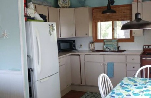 Stanwood Casa | Riverside Cottage