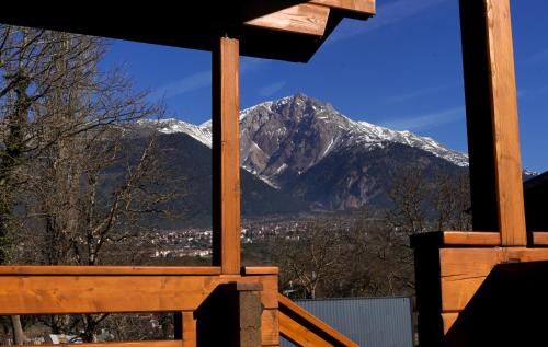 Karpenisi Chalet De Esquí | Riverside Forest Retreat-Chalet