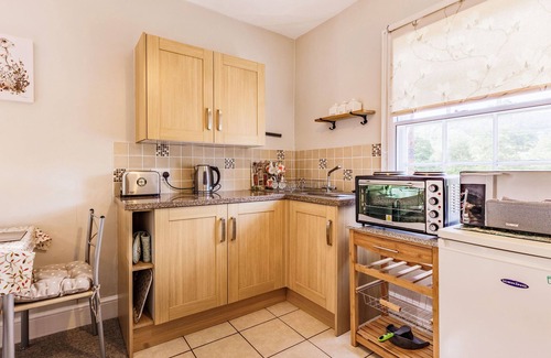 Craven Arms Cabaña | Riverside