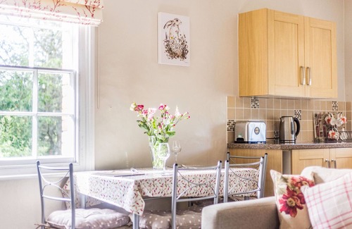 Craven Arms Cabaña | Riverside