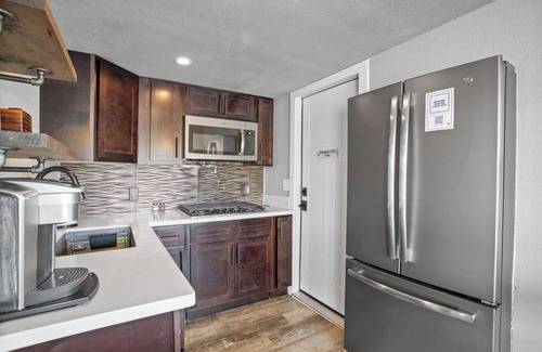 Anderson Apartamento | Riverside Haven | Sac River + BBQ + 180* Views + WiFi