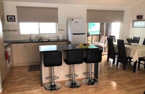 Tarwin Lower Casa | RIVERSIDE HOLIDAYS BY READYSET!