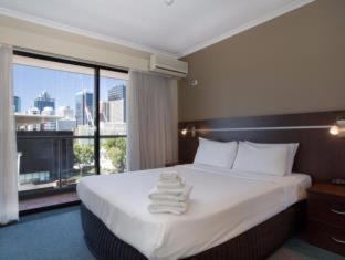 South Brisbane Hotel | Riverside Hotel Southbank