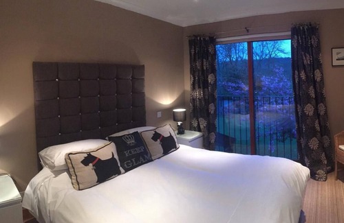 Callander Casa | Riverside House