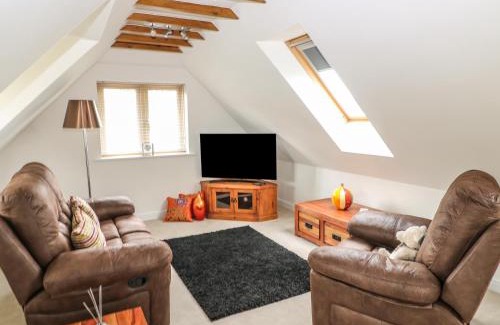 Cuckney Casa | Riverside Lodge