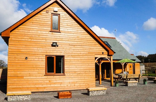 Old Cleeve Cabaña | Riverside Lodge