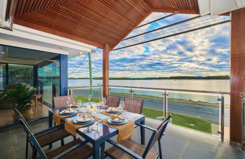 Port Macquarie Casa | Riverside Luxury
