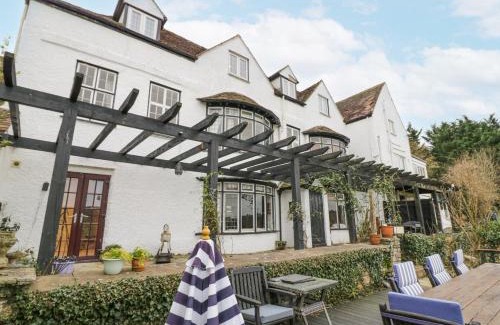 Evesham Casa | Riverside Manor