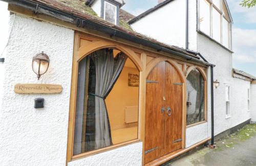 Evesham Casa | Riverside Manor