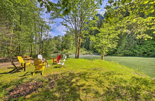 North Bend Casa | Riverside North Bend Oasis Stunning Mountain View