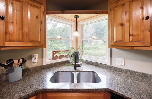 Suches Casa | Riverside Oasis! Close to Helen and Wineries