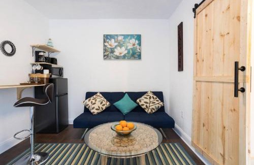 Newtown Apartamento | Riverside Oasis