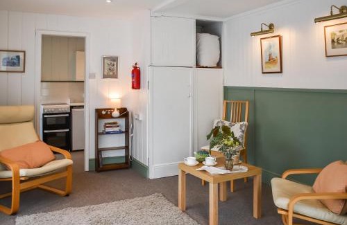 Beccles Casa | Riverside Retreat