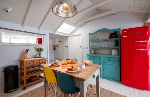 Combeinteignhead Cabina | Riverside Retreat on the Teign Estuary