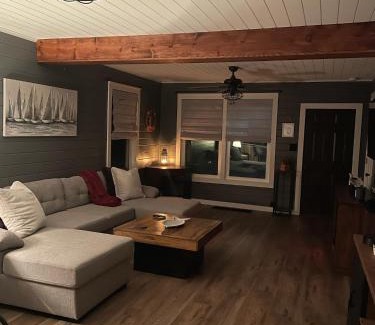 Riverside Casa | Riverside Retreat