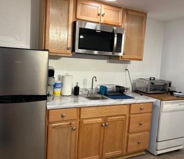 Harmarville Apartamento | Riverside Retreat