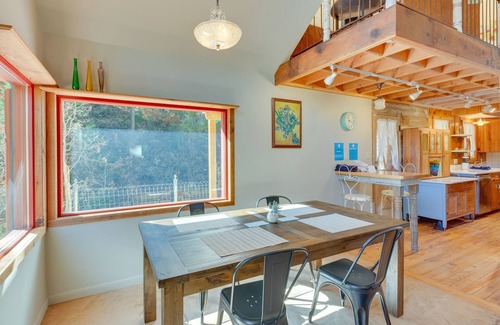 Taos Casa | Riverside Retreat w/ Screened Porch: 6 Mi to Taos!