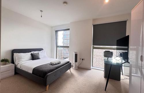 Custom House Casa | Riverside Rooms and Apartments