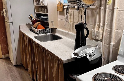 Bancroft Apartamento | Riverside suite on York River in town free parking