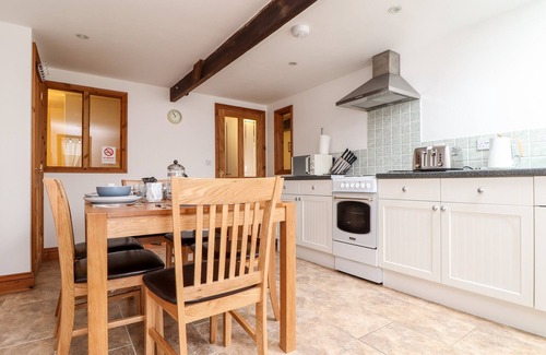Stenalees Cabaña | RIVERSIDE@THE WEST DRY, family friendly, with a garden in St Austell
