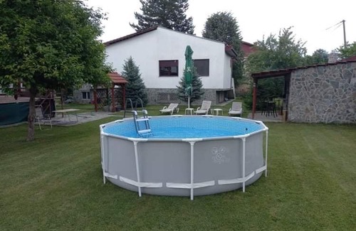 Saraj Casa | Riverside Villa Matka