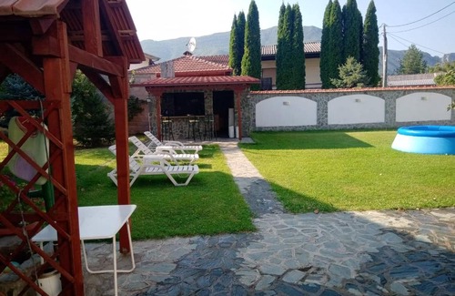 Saraj Casa | Riverside Villa Matka