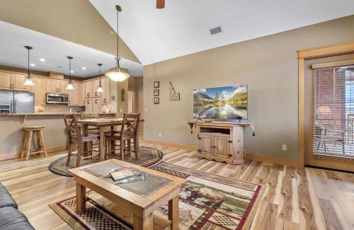 Coeur d'Alene Casa | Riverstone Condo 308