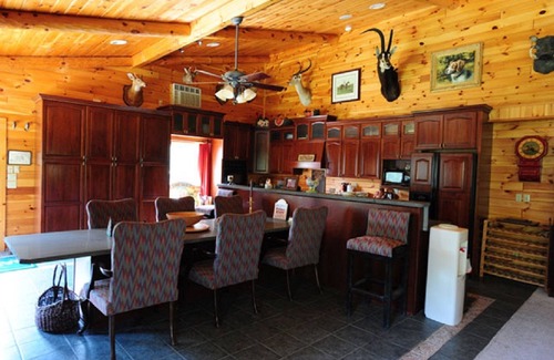 Fishs Eddy Casa | RiverView Estate Por Brophy