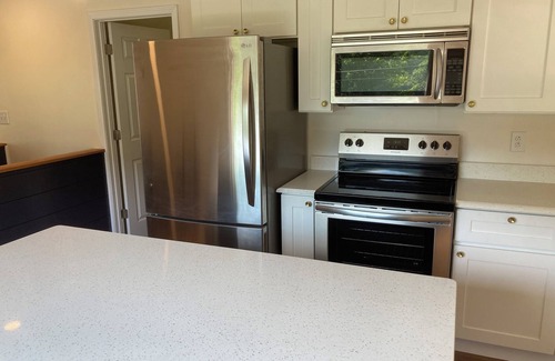 Lockbridge Casa | Riverview Retreat - house with sauna in the New River Gorge National Park!