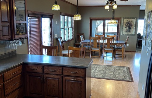 Oacoma Casa | Riverview Retreat!