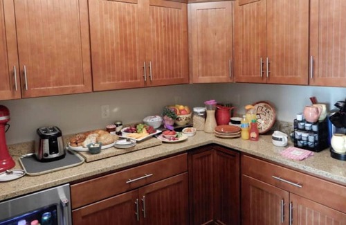 Fennville Cama Y Desayuno | Riverview Suite, The Exclusive Riverview Suite