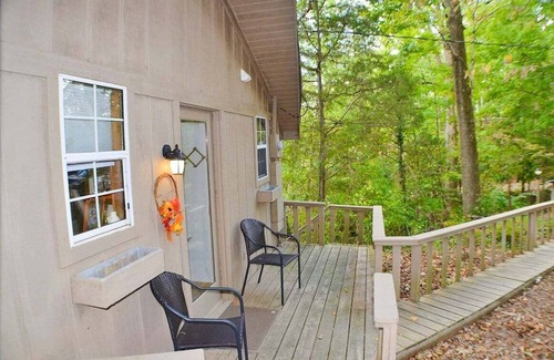 Townsend Cabina | Riverview