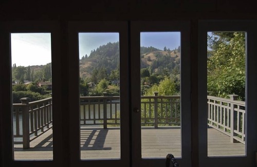 Monte Rio Casa | Riverwest - Vistas impresionantes, Sunny, A orillas del río, privado, tranquilo