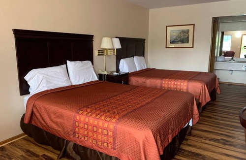 Glenwood Hotel | Riverwood Inn of Glenwood