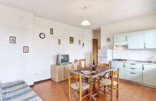 Marina di Cecina Apartamento | Riviera 3 by Interhome