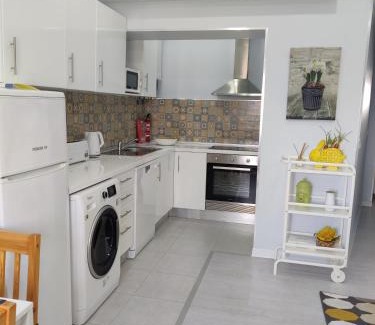 Praia da Vitoria Apartamento | Riviera Beach B