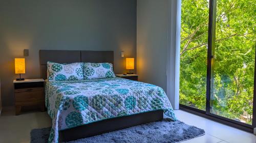 Ejidal Apartamento | Riviera Home - New 2BR Condo w. big Pool & Jacuzzi