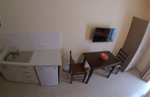 Himare Hotel | RIVIERA ROOMS