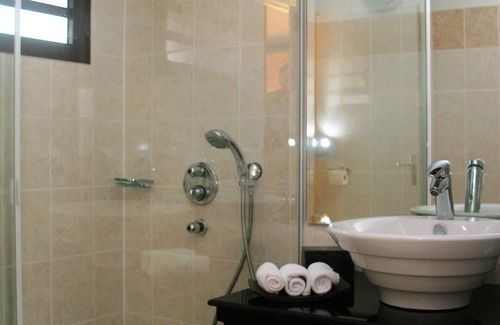 Paita Hotel | Rivland Resort