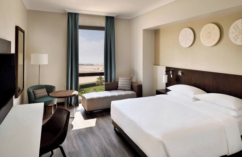 Riyadh Hotel | Riyadh Airport Marriott Hotel