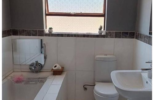 Zeerust Casa | RMK Guest house Zeerust
