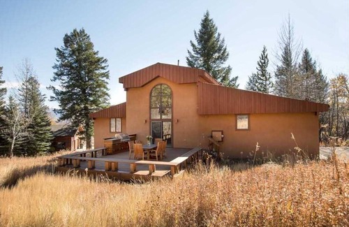 Teton Village Casa | RMR: Ringer House: casa de 4 dormitorios en Teton Village. Actividades gratis incluidas!