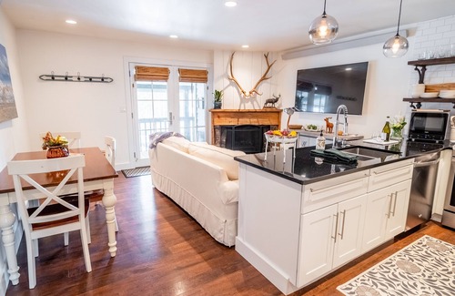 Teton Pines Condominio | RMR: Spruces 13 - The Elks Condo in The Aspens