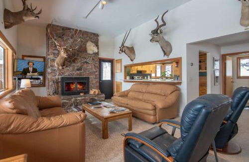 Teton Village Casa | RMR: Stock House in Teton Village