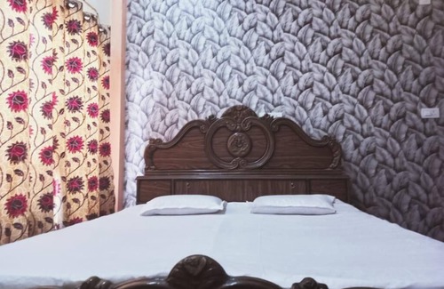 Varanasi Cama Y Desayuno | RN Residency