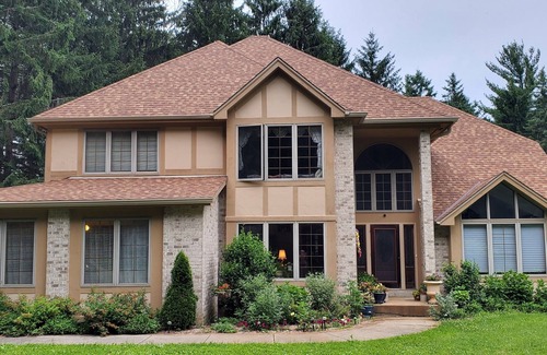 Honey Creek Casa | RNC EXECUTIVE 3 1/2 ACRE WOODED PRIVATE SINGLE FAMILY 30 MINS TO DOWNTOWN MKE
