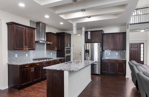 Brookfield Casa | RNC RENTAL- Spacious 5-bedroom house in Menomonee Falls